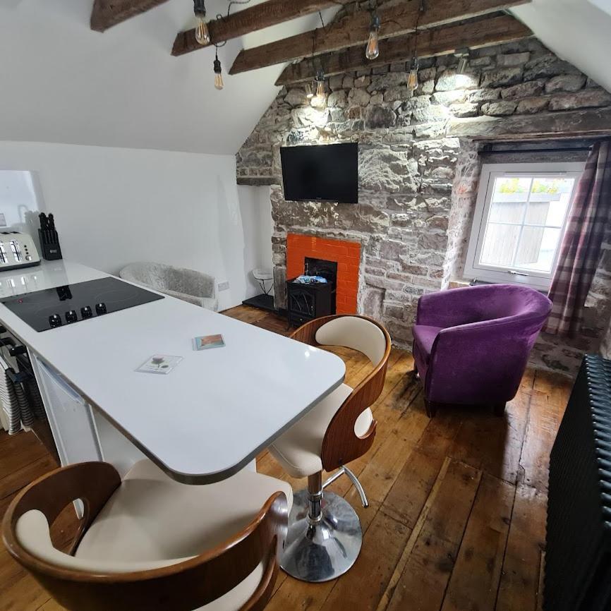 Ness City Cottage - Attic Apartment Inverness Extérieur photo